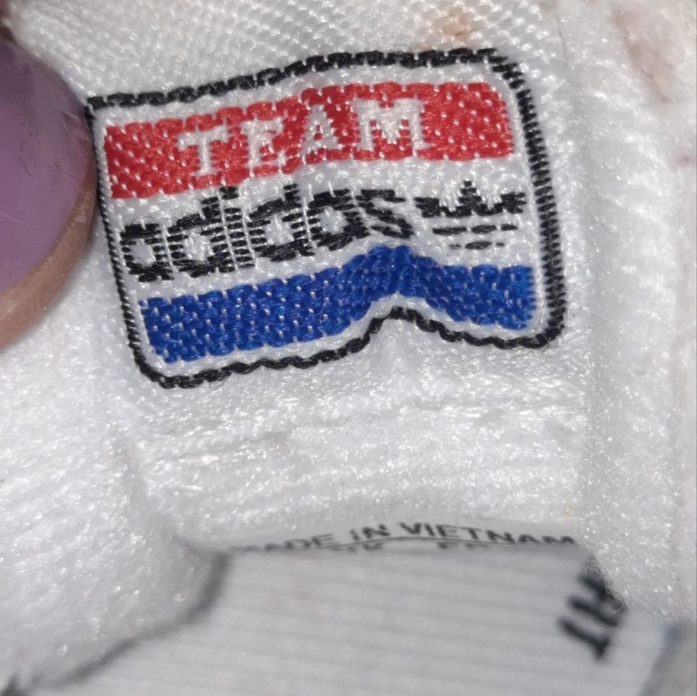ADIDAS - Picture 6 of 8